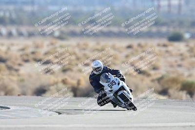 media/Dec-07-2025-CVMA (Sun) [[3e7d2de5dc]]/Race 12- Formula 40 MW and LW/